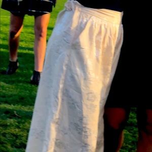 Only worn once. Size small urban decorative floral pants. True to size. Stretchy